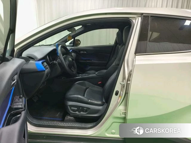 Toyota C-HR id 4210227 из Китая 19