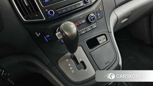 Hyundai The New Grand Starex id 4410971 из Кореи 19