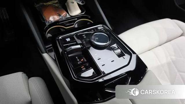 BMW 5 Series (G60) id 4177478 из Кореи 19