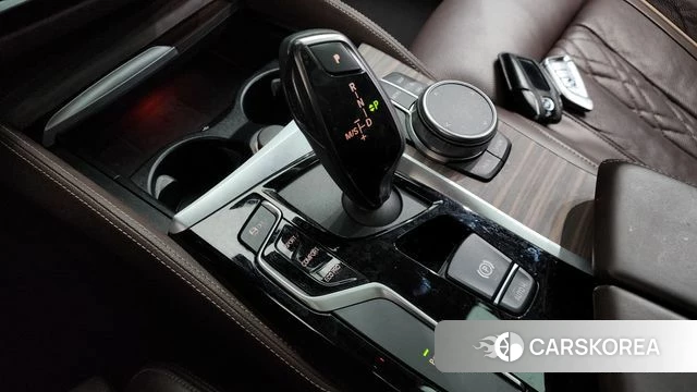 BMW 5 Series (G30) id 4179885 из Кореи 19