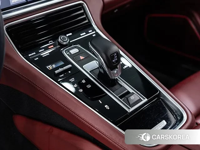 Porsche Panamera (971) id 3018939 из Кореи 18