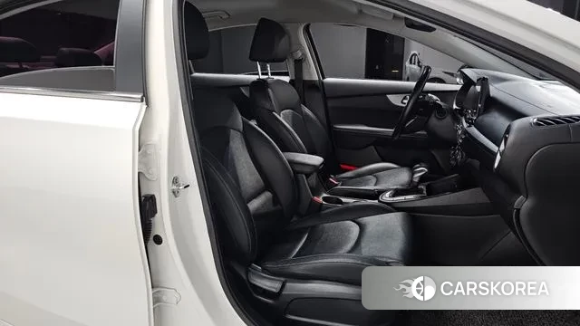 Kia Come New K3 id 3009403 из Кореи 19