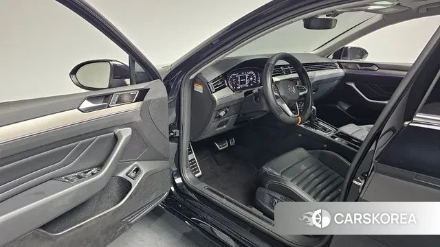 Volkswagen Passat GT (B8) id 3721683 из Кореи 19