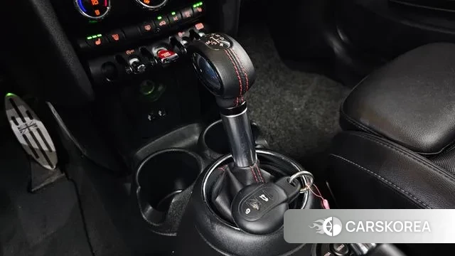 Mini Cooper S id 2902616 из Кореи 19