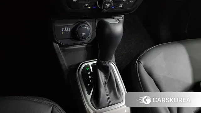 Jeep Renegade id 3059719 из Кореи 19