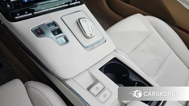 Hyundai The New Grandeur IG id 4525009 из Кореи 31