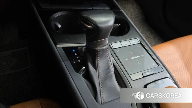 Lexus UX250h id 4732694 из Кореи 35