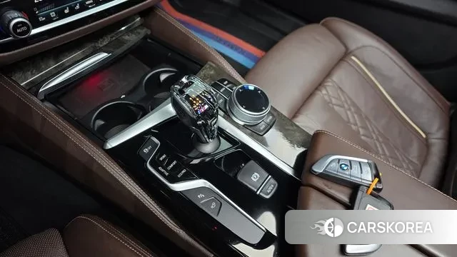 BMW 5 Series (G30) id 3588520 из Кореи 19