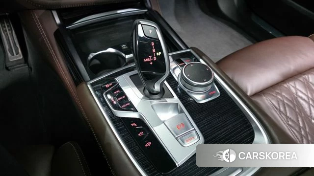 BMW 7 Series (G11) id 4593458 из Кореи 39