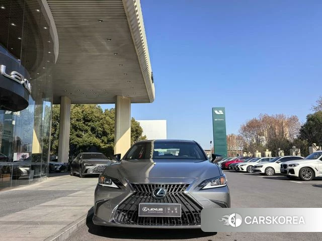 Lexus ES id 4274199 из Китая 16