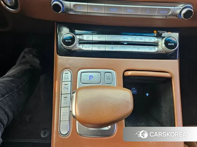 Genesis G90 id 3593175 из Кореи 19