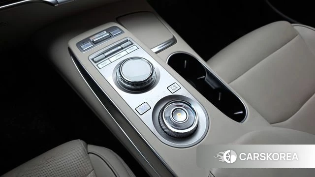 Genesis GV70 id 4202763 из Кореи 31