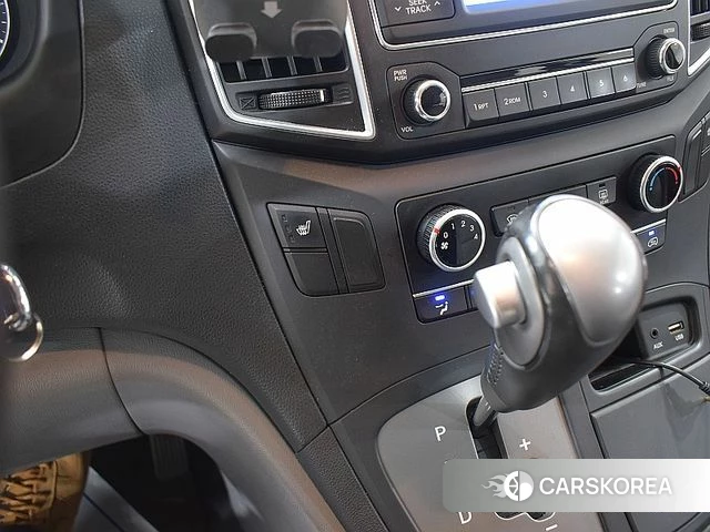 Hyundai The New Grand Starex id 3845892 из Кореи 19