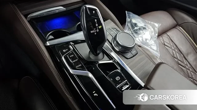 BMW 5 Series (G30) id 3318548 из Кореи 19