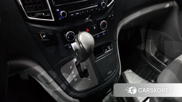 Hyundai The New Grand Starex id 3133416 из Кореи 19