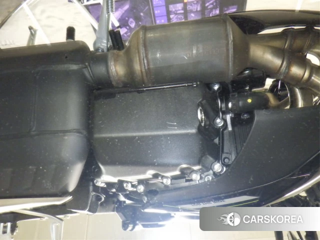 Triumph STREET TRIPLE 765 RS id 4367928 из Японии 9