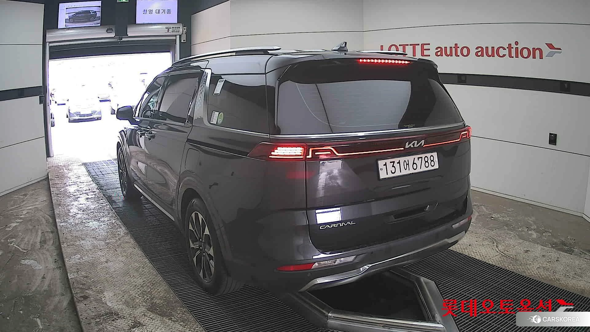 Kia Carnival Limousine id 3875728 из Кореи 37