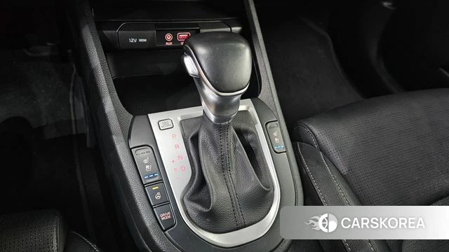 Kia Come New K3 id 4605354 из Кореи 19