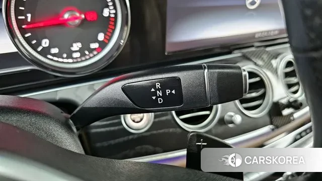 Mercedes-Benz E-Class W213 id 3692073 из Кореи 19