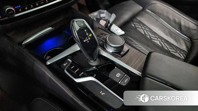 BMW 5 Series (G30) id 4269344 из Кореи 19