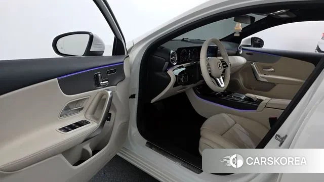 Mercedes-Benz A-Class W177 id 3660743 из Кореи 19