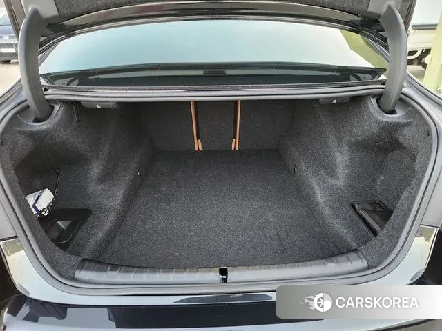 BMW 5 Series (G30) id 3691106 из Кореи 19