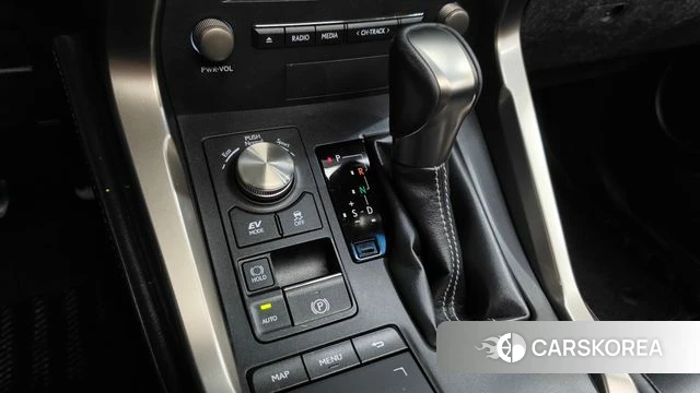 Lexus NX300h id 4742399 из Кореи 33