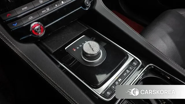 Jaguar F-PACE id 3460172 из Кореи 19