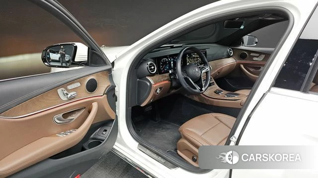 Mercedes-Benz E-Class W213 id 4249867 из Кореи 31