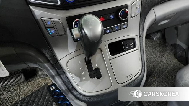 Hyundai The New Grand Starex id 4417466 из Кореи 33