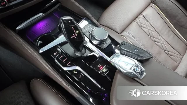 BMW 5 Series (G30) id 3400591 из Кореи 19