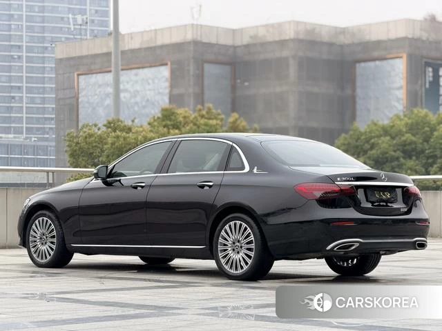 Mercedes-Benz E-class id 4306910 из Китая 17