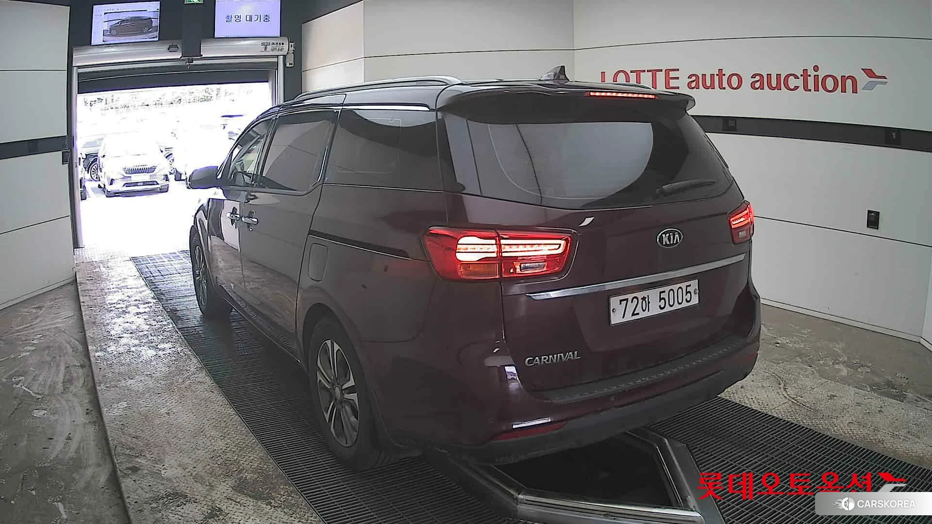 Kia Carnival id 3869416 из Кореи 37