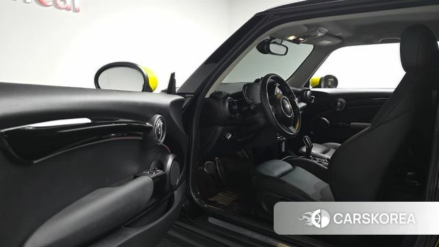 Mini Cooper Electric id 4774793 из Кореи 30