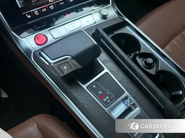 Audi A6 (C8) id 3032883 из Кореи 19