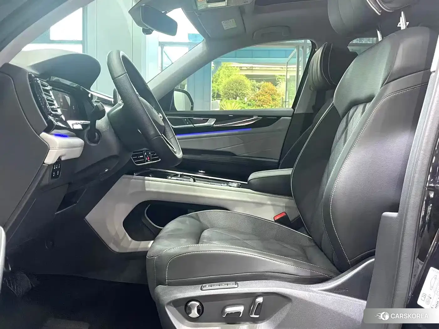Volkswagen Touareg id 4679946 из Китая 9