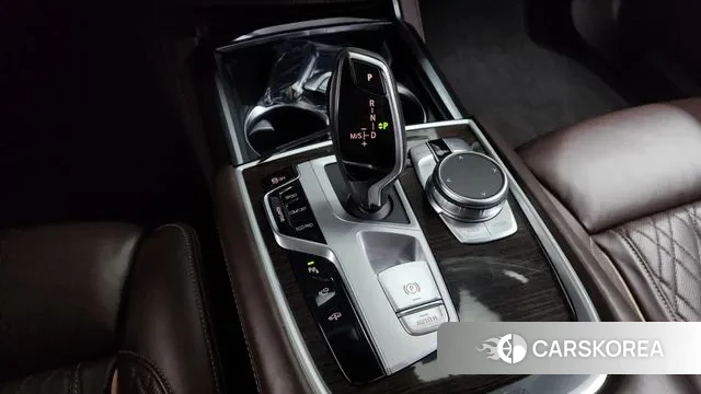 BMW 7 Series (G11) id 3746554 из Кореи 19