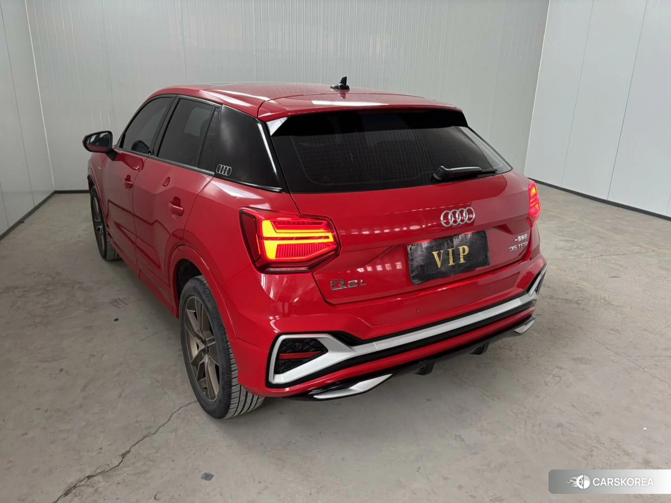 Audi Q2L id 4467947 из Китая 16