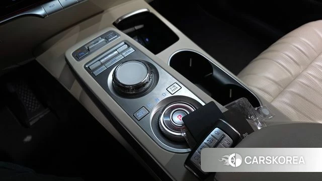 Genesis GV70 id 4309999 из Кореи 34