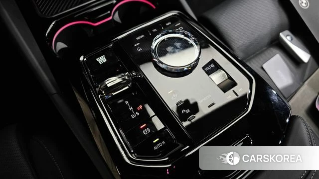 BMW 5 Series (G60) id 3896460 из Кореи 19