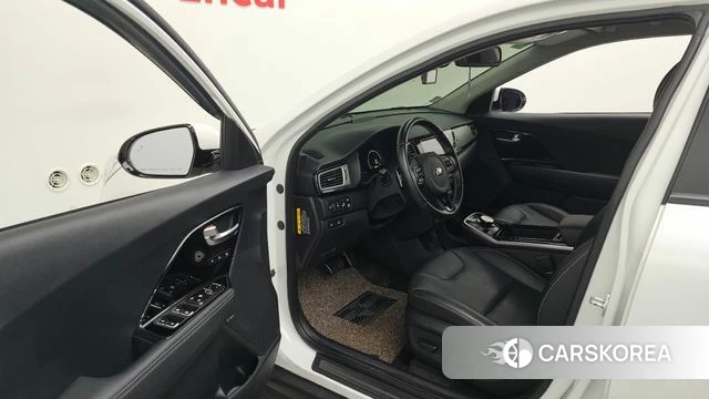 Kia Niro EV id 3853012 из Кореи 19