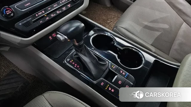 Kia The New Carnival id 3494136 из Кореи 19