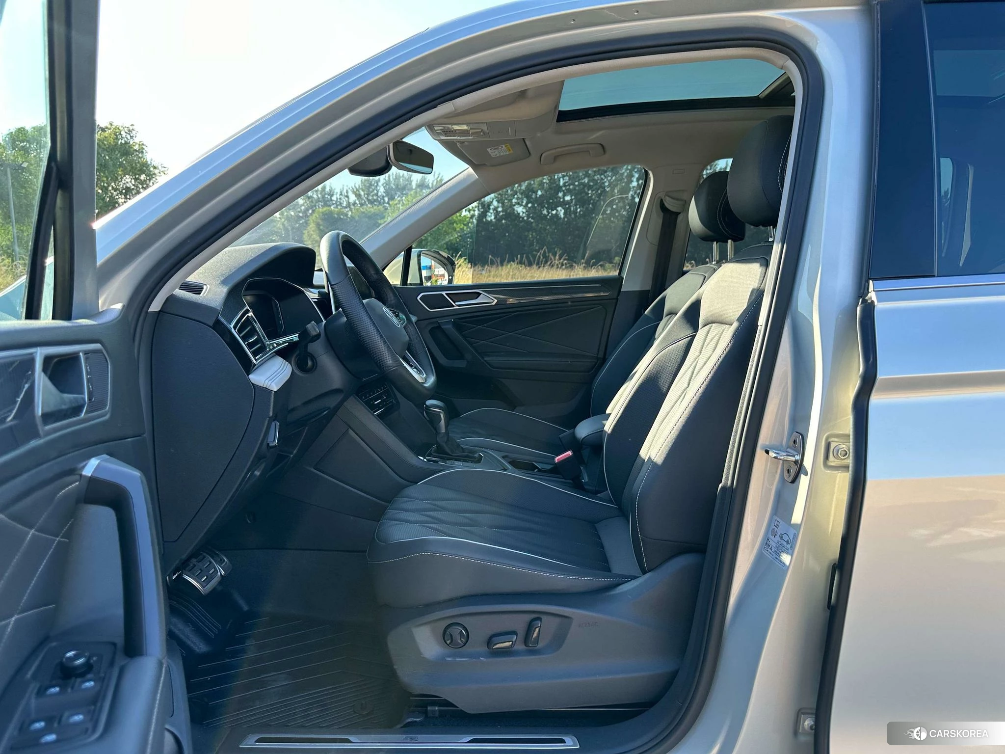 Volkswagen Tiguan L id 4441216 из Китая 28