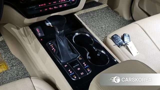 Kia The New Carnival id 3324799 из Кореи 19