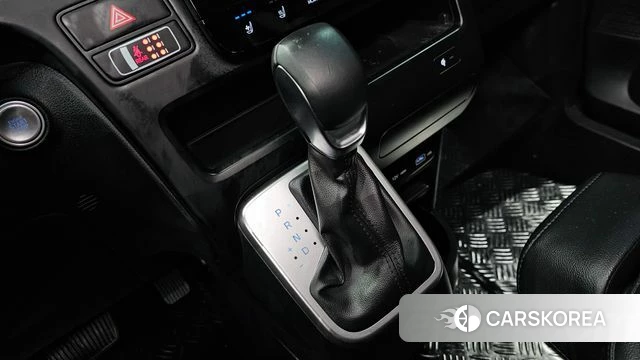 Hyundai Staria id 3953328 из Кореи 19