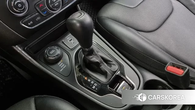 Jeep Cherokee (KL) id 3322577 из Кореи 19