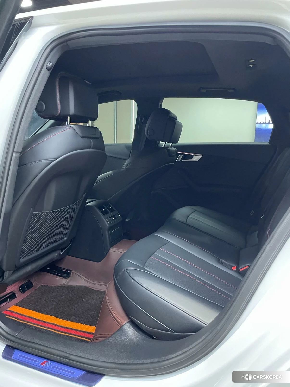 Audi A4L id 4454057 из Китая 11