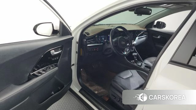 Kia The New Niro id 4250531 из Кореи 33