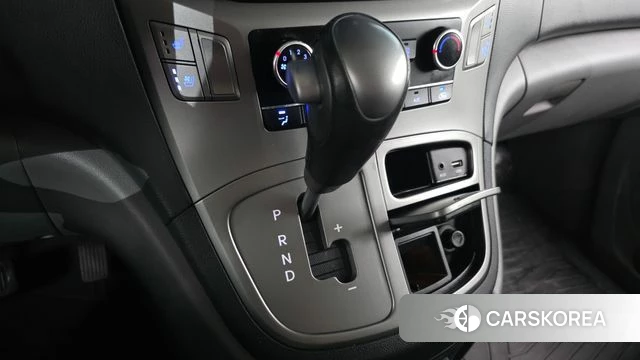 Hyundai The New Grand Starex id 4873606 из Кореи 32