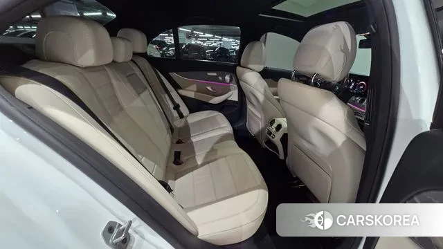 Mercedes-Benz E-Class W213 id 3196536 из Кореи 19